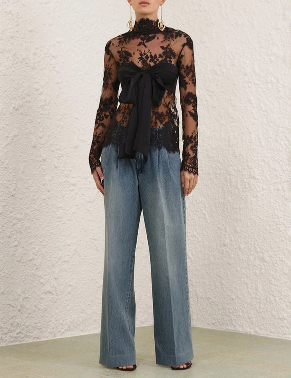 Illustration Lace Bow Bodice