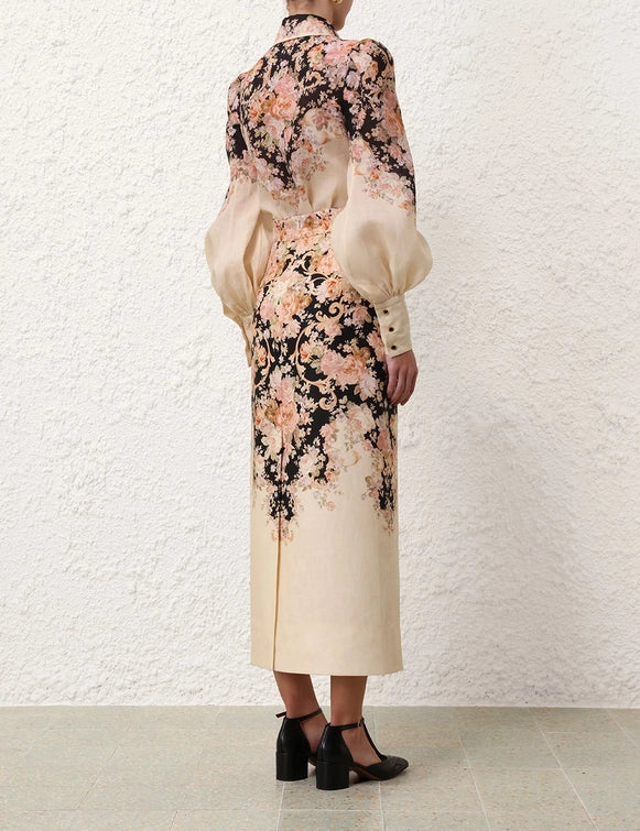 Illustration Body Shirt & Skirt Set